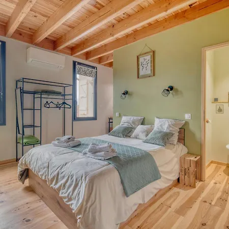 Les Echaunes بيت للعطل *