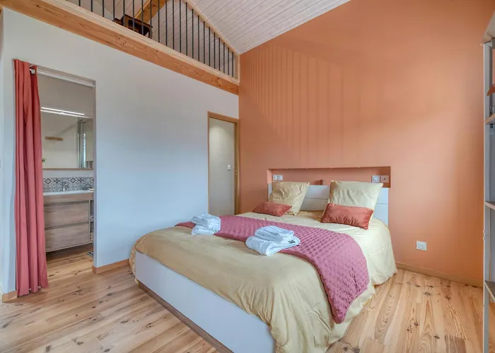 Les Echaunes Hébergement de vacances Caraman