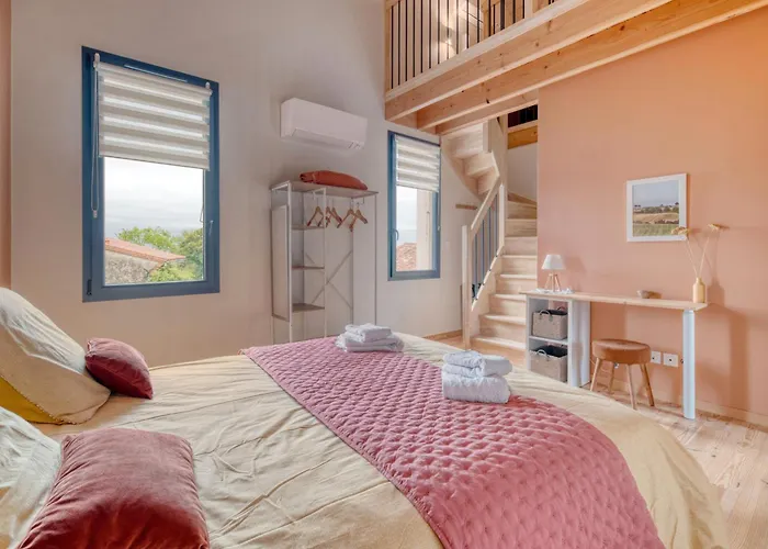 Les Echaunes Caraman